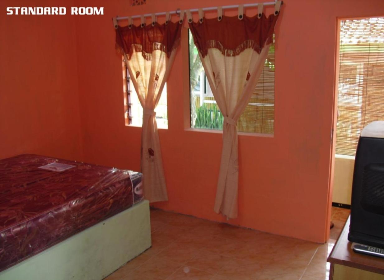 Hotel Dirgantara Parakan  Exterior photo